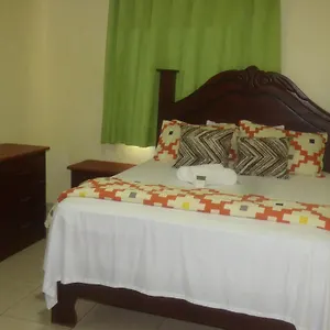 Enrique I Gazcue Santo Domingo